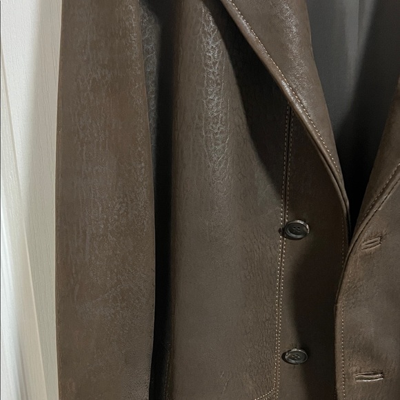 Danier Brown Leather Men's Coat - Picture 4 of 16